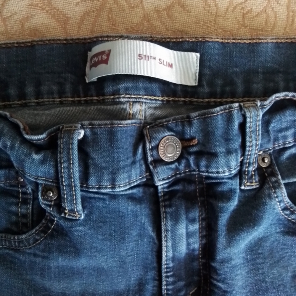 Levis Jeans - Picture 6 of 7